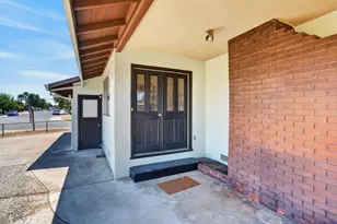 7335 Lindale Dr, Sacramento, CA 95828 - Photo 36