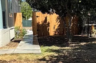 2427 E Tyler, Fresno, CA 93701 - Photo 22