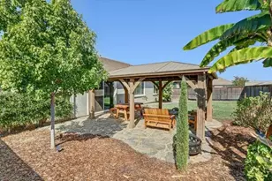 9268 Legendary Ct, Elk Grove, CA 95624 - Photo 38