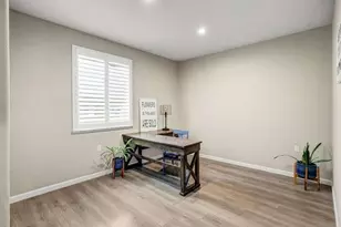 9268 Legendary Ct, Elk Grove, CA 95624 - Photo 32