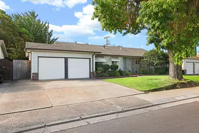2958 Elmwood Avenue, Stockton, CA 95204 - Photo 1