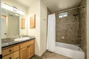 8725 Jonnie Way, Fair Oaks, CA 95628 - Photo 22
