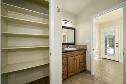 8725 Jonnie Way, Fair Oaks, CA 95628 - Photo 18