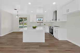 1196 Kimberly Dr, Yuba City, CA 95993 - Photo 2