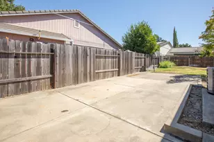 1630 Alicia Dr, Yuba City, CA 95993 - Photo 8