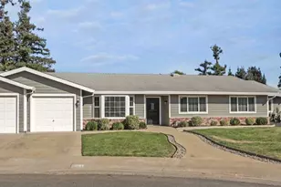 790 Alta Vista Ct, Galt, CA 95632 - Photo 2