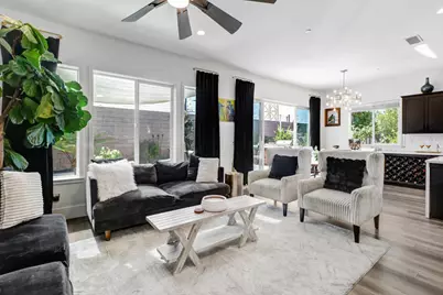 3002 Huntington Way, Sacramento, CA 95818 - Photo 8