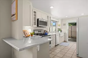 8113 Red Sherry Ln, Fair Oaks, CA 95628 - Photo 12