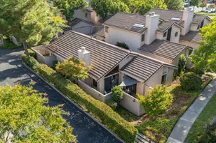 8113 Red Sherry Ln, Fair Oaks, CA 95628 - Photo 2