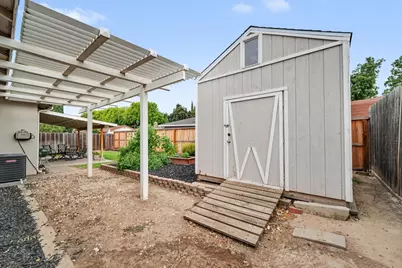 2837 Levon Avenue, Modesto, CA 95350 - Photo 32