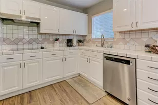 2740 Northglen St, Sacramento, CA 95833 - Photo 12