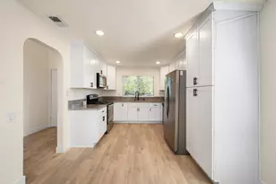 1375 Senida Way, Sacramento, CA 95833 - Photo 10