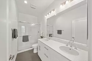 2689 Cleat Ln, Sacramento, CA 95818 - Photo 20