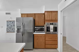 8161 Toyon Ave, Fair Oaks, CA 95628 - Photo 18