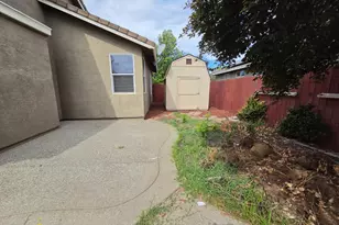 2116 Greenhorn Creek Cir, Plumas Lake, CA 95961 - Photo 48