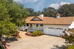 12605 Jayhawk Ct, Penn Valley, CA 95946 - Photo 2