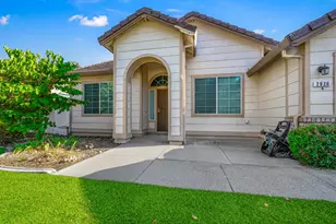 2926 Aquamarine Cir, Rescue, CA 95672 - Photo 2
