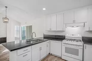 6905 Woodside Dr, Sacramento, CA 95842 - Photo 10