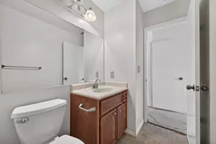 7452 Windbridge Dr, Sacramento, CA 95831 - Photo 22