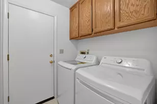 6111 Laguna Vale Way, Elk Grove, CA 95758 - Photo 26