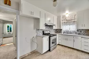 86 46th St, Sacramento, CA 95819 - Photo 10