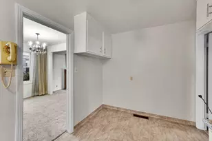 86 46th St, Sacramento, CA 95819 - Photo 12