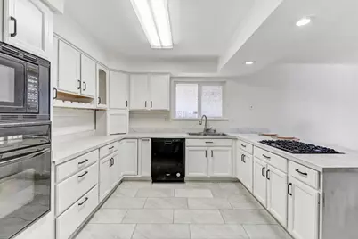 8046 Grandstaff, Sacramento, CA 95823 - Photo 16