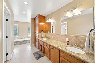 19132 Fairway Ct, Turlock, CA 95380 - Photo 38