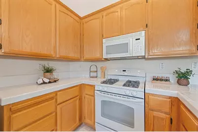 551 Heiler Way, Folsom, CA 95630 - Photo 16