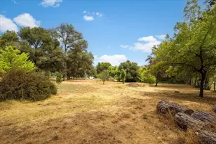 18525 Siesta Dr, Penn Valley, CA 95946 - Photo 4