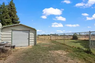 3203 E Collier Rd, Acampo, CA 95220 - Photo 12