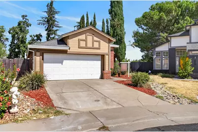 6427 Canyon Creek Way, Elk Grove, CA 95758 - Photo 2