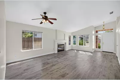 6427 Canyon Creek Way, Elk Grove, CA 95758 - Photo 10