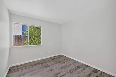 6427 Canyon Creek Way, Elk Grove, CA 95758 - Photo 28