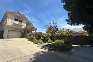 2295 S Crest Ave, Martinez, CA 94553 - Photo 30