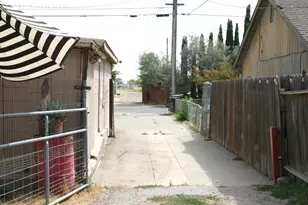 1913 C St, Rio Linda, CA 95673 - Photo 14