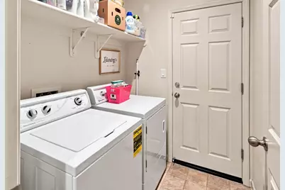 1437 Willmott Avenue, Los Banos, CA 93635 - Photo 30