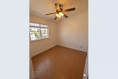 8075 Calle Royale Way, Sacramento, CA 95823 - Photo 8