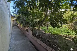 8075 Calle Royale Way, Sacramento, CA 95823 - Photo 14