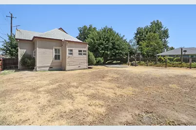 9616 Walnut Avenue, Elk Grove, CA 95624 - Photo 32