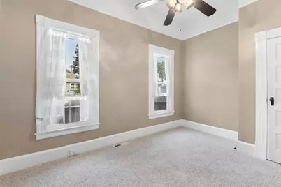 9616 Walnut Avenue, Elk Grove, CA 95624 - Photo 26