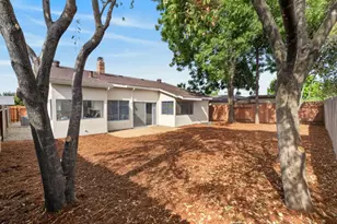 7828 Rockhurst Way, Sacramento, CA 95828 - Photo 34