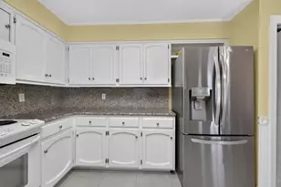 66 W Yorkshire, Stockton, CA 95207 - Photo 12