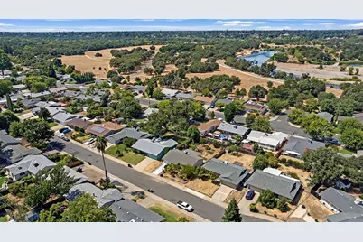 2012 Kellogg Way, Rancho Cordova, CA 95670 - Photo 16