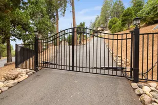 19126 Middle Camp Sugar Pine Rd, Twain Harte, CA 95383 - Photo 16