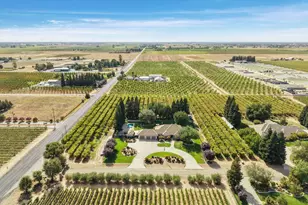 22559 N Peltier Ct, Acampo, CA 95220 - Photo 48