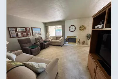 1010 Thoreau Court, Modesto, CA 95350 - Photo 6
