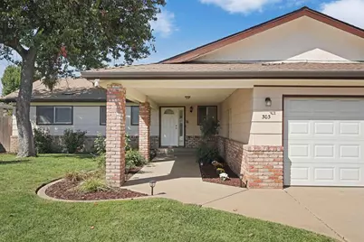 303 Vineyard Drive, Lodi, CA 95240 - Photo 2