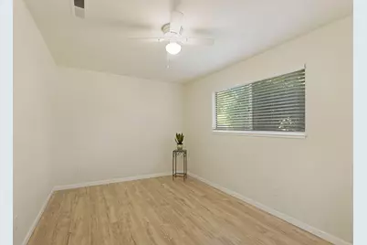 303 Vineyard Drive, Lodi, CA 95240 - Photo 22