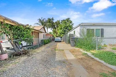 430 Spruce Street, Modesto, CA 95351 - Photo 6